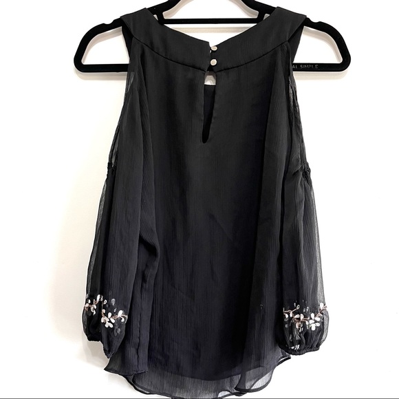 NWOT! White House Black Market Embroidered Cold-Shoulder Blouse Size XS - Picture 5 of 9